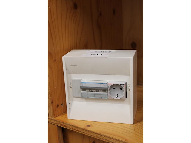 Pv verdeler. - afbeelding 2 van  2