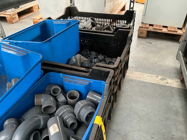 Pvc afsluiters en koppelingen - afbeelding 4 van  12