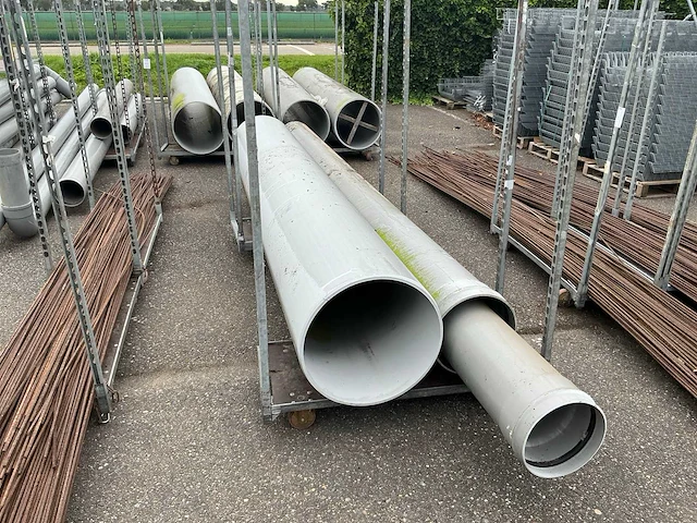 Pvc afvoerbuis (7x) - afbeelding 1 van  7
