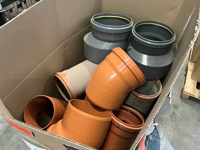 Pvc-afvoerbuizen - afbeelding 1 van  3
