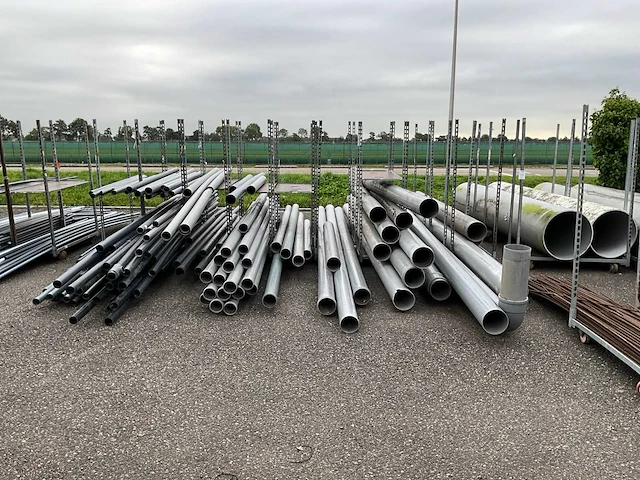 Pvc buizen - afbeelding 1 van  16