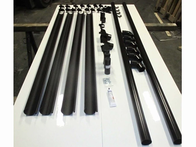 Pvc dakgootset mastgoot - 800x6 cm - afbeelding 1 van  1