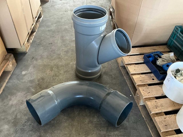 Pvc hulpstukken (9x) - afbeelding 1 van  8