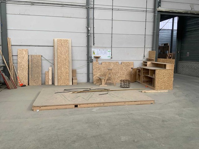 Pvc materiaal en inhoud werkplaats - afbeelding 11 van  18
