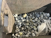 Pvc-stopcontacten en elektrische leidingkoppelingen - afbeelding 2 van  2