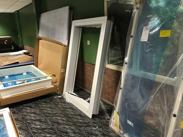 Pvc uitzetraam 1000 × 1600 mm - afbeelding 1 van  9
