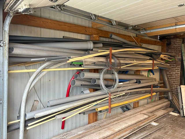 Pvc voorraad - afbeelding 1 van  3