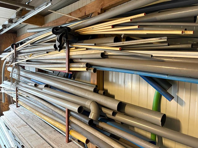 Pvc voorraad - afbeelding 3 van  3