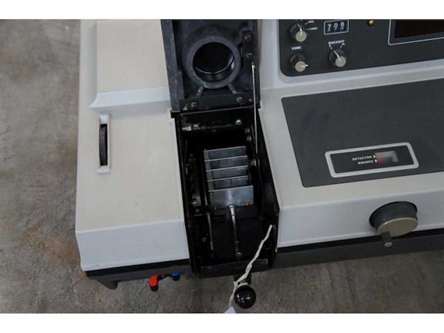 Pye unicam - sp6-550 - spectrophotometer - afbeelding 3 van  3