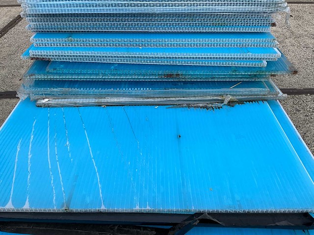 Pylocarbonaat sheets - roofing material (39x) - afbeelding 5 van  8