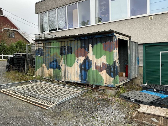 Pyrotechnische container lot van pyrotechnische opslagcontainer met gereedschap - afbeelding 1 van  26