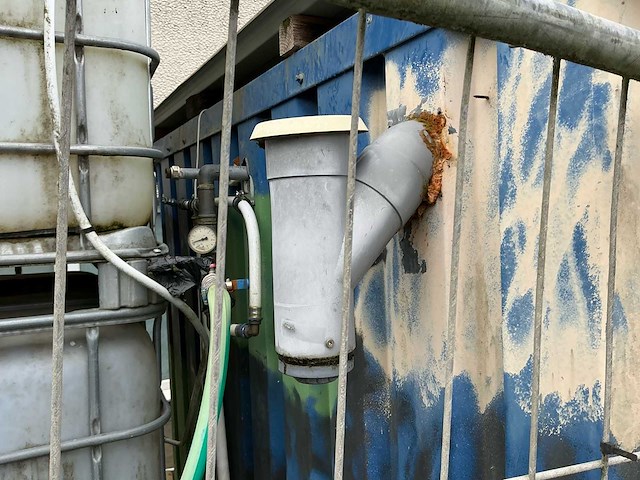 Pyrotechnische container lot van pyrotechnische opslagcontainer met gereedschap - afbeelding 25 van  26