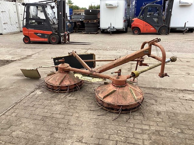 Pz cz 330 grasoogstmachine - afbeelding 3 van  5