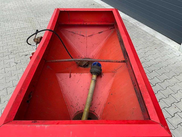 Pz zweegers spectra 800 kunstmeststrooier - afbeelding 18 van  19