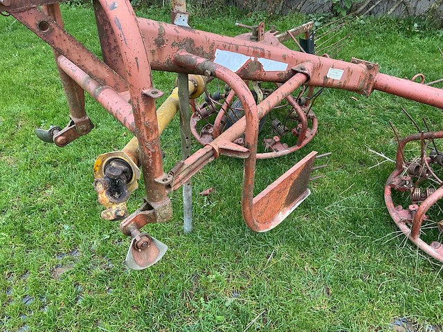 Pz zweegers th serie dubbelrotor hooischudder/hark - afbeelding 7 van  18