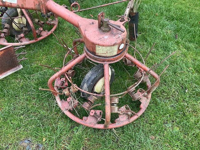 Pz zweegers th serie dubbelrotor hooischudder/hark - afbeelding 8 van  18