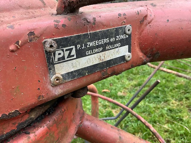 Pz zweegers th serie dubbelrotor hooischudder/hark - afbeelding 10 van  18