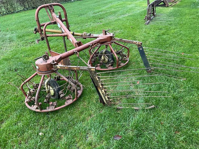 Pz zweegers th serie dubbelrotor hooischudder/hark - afbeelding 16 van  18