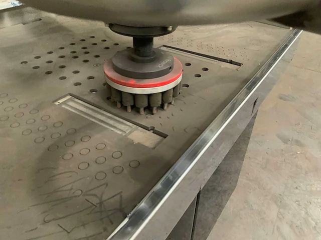 Q-fin topgrinder zwenkarm staalplaat ontbraam / slijpmachine - afbeelding 6 van  11
