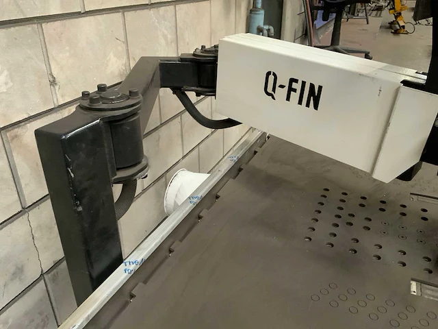 Q-fin topgrinder zwenkarm staalplaat ontbraam / slijpmachine - afbeelding 9 van  11