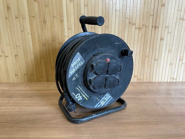 Q-link kabelhaspel | 40 mtr - afbeelding 1 van  3