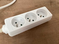 Q-link stekkerdoos 3 voudig, met penaarde (75x) - afbeelding 3 van  5