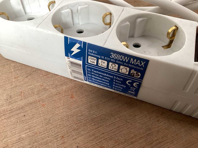 Q-link stekkerdoos 3 voudig, met schakelaar (17x) - afbeelding 2 van  2