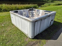 Q spa 6 persoons jacuzzi en buitenspa - afbeelding 20 van  20