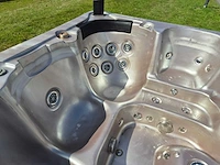 Q spa 6 persoons jacuzzi en buitenspa - afbeelding 18 van  20
