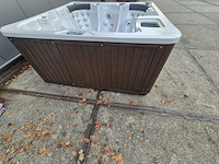 Q spas 5 persoons jacuzzi en buitenspa - afbeelding 16 van  31