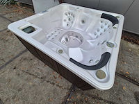 Q spas 5 persoons jacuzzi en buitenspa - afbeelding 4 van  30