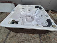 Q spas 5 persoons jacuzzi en buitenspa - afbeelding 23 van  30