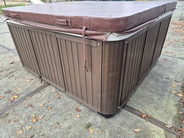 Q spas 5 persoons jacuzzi en buitenspa - afbeelding 27 van  30