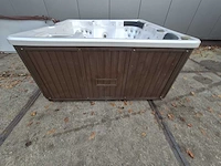 Q spas 5 persoons jacuzzi en buitenspa - afbeelding 21 van  31