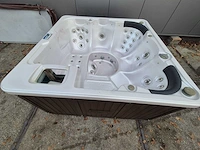 Q spas 5 persoons jacuzzi en buitenspa - afbeelding 22 van  31