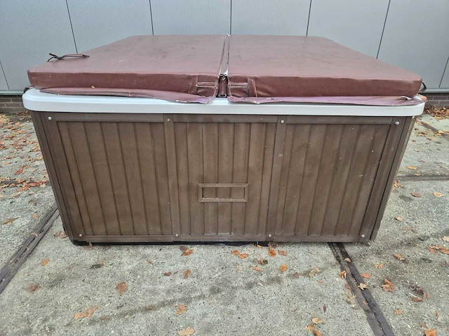 Q spas 5 persoons jacuzzi en buitenspa - afbeelding 25 van  31