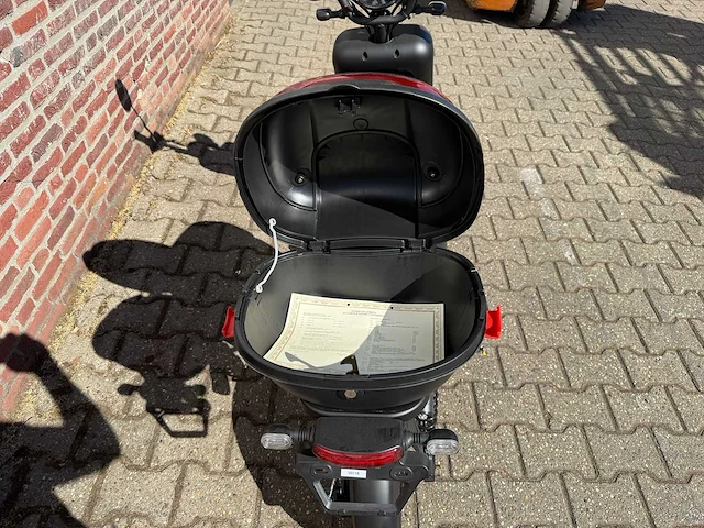 Q3 - e-scooter - afbeelding 9 van  10