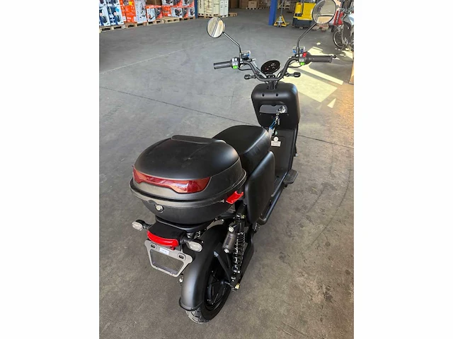Q3 - e-scooter - afbeelding 10 van  10