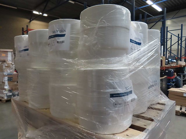 Qbic-line - maxi jumbo cellulose - rol toiletpapier (72x) - afbeelding 1 van  2