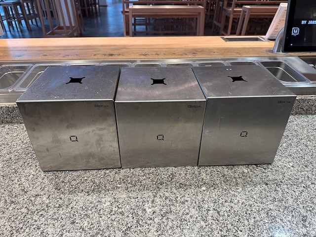 Qbicline - rvs tafelmodel poetsrolhouder (3x) - afbeelding 1 van  3