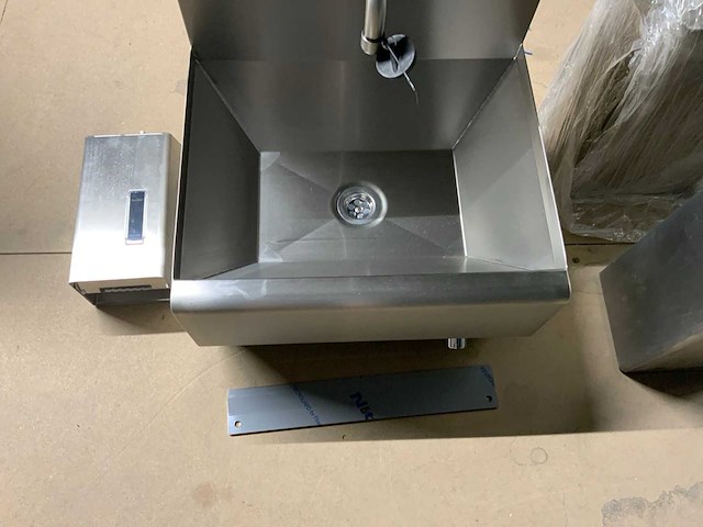 Qbicline wastrog, afvalbakken en papierdispenser - afbeelding 2 van  9