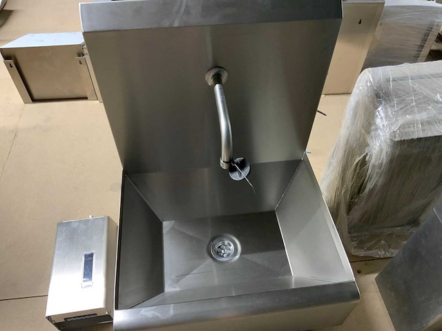 Qbicline wastrog, afvalbakken en papierdispenser - afbeelding 3 van  9