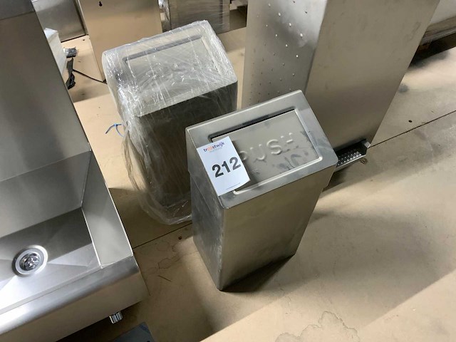 Qbicline wastrog, afvalbakken en papierdispenser - afbeelding 7 van  9