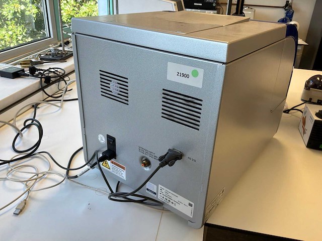 Qiagen qiaxcel advanced capillair elektroforese systeem - afbeelding 8 van  9