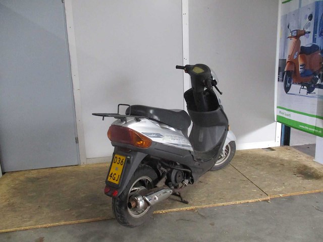 Qingqi - bromscooter - rs 450 street speedy - scooter - afbeelding 11 van  11