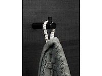 Qisani - flow - handdoekhaak - zwart - afbeelding 2 van  3