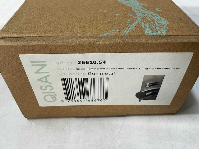 Qisani - flow - thermostatische inbouwkraan 2-weg vierkant afbouwdeel - gun metal - afbeelding 4 van  5