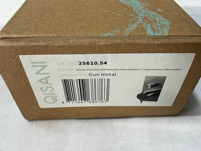 Qisani - flow - thermostatische inbouwkraan 2-weg vierkant afbouwdeel - gun metal - afbeelding 4 van  5