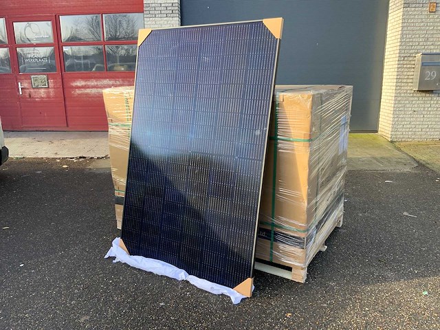 Qj solar - qjm410-108h-b - zonnepaneel - afbeelding 1 van  10