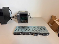 Qnap 4-bay nas server netwerkopslag behuizing zonder hdd’s - afbeelding 1 van  3